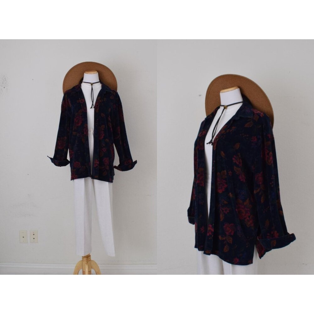 Vintage‎ 80s Cotton/Poly Dark Navy Floral Print Blouse | size Large